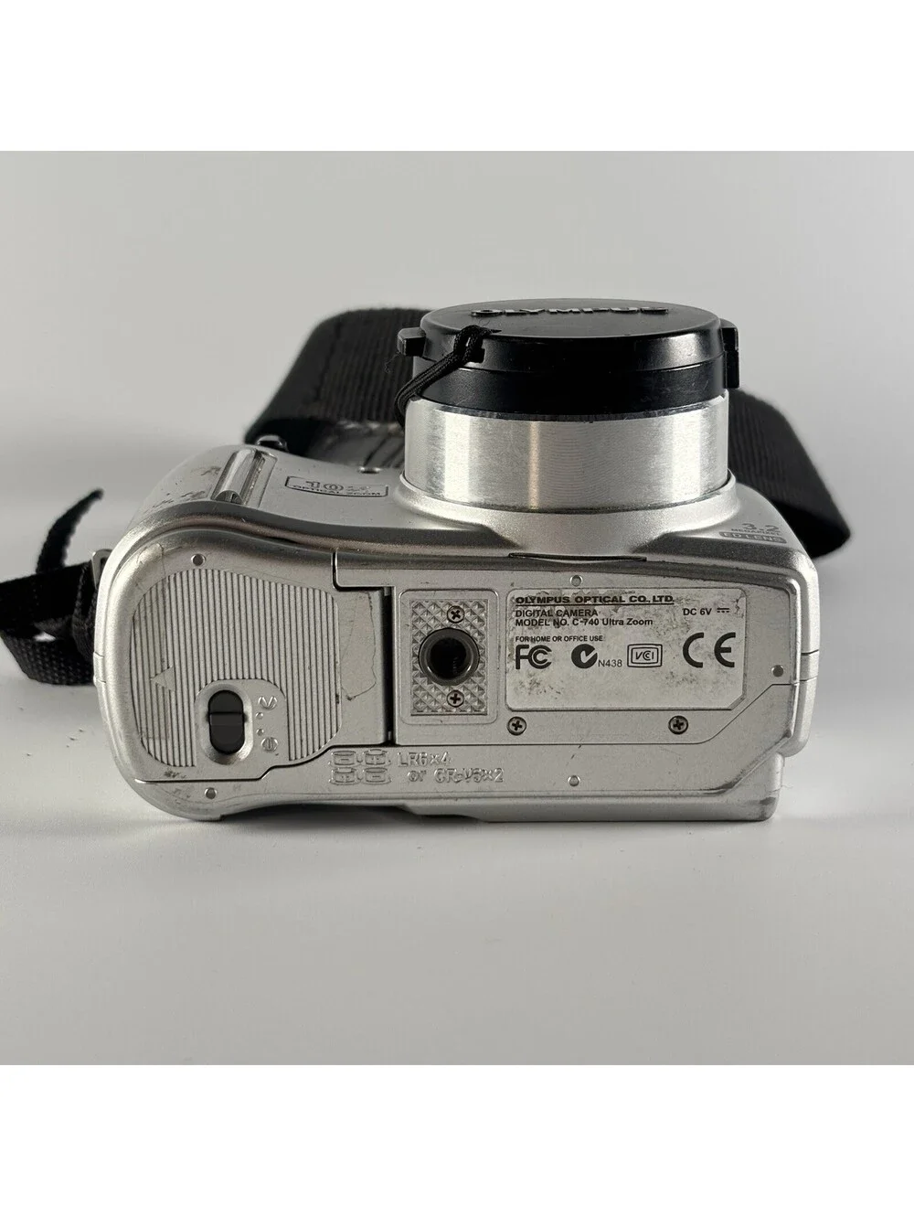 Olympus Camedia C-740 Ultra Zoom 3.2MP Digital Camera PARTS / REPAIR Lens Issue
